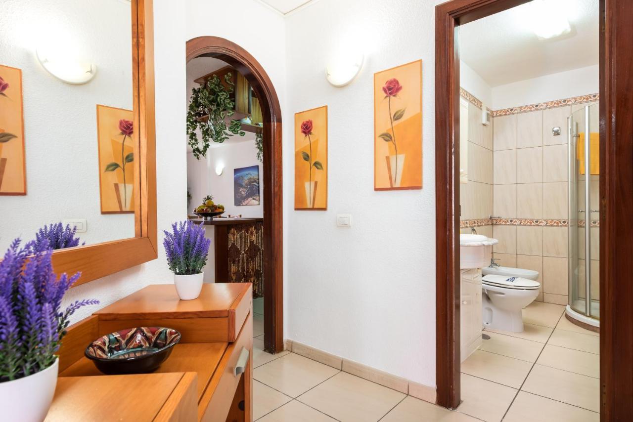 Appartamento Great 'San Marino' Terrace And Pool Los Cristianos  Esterno foto